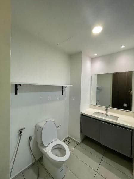 Kondominium untuk Disewa di Windows on The Park - Tobey G - Bathroom - PropertyGuru.com.my