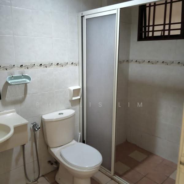 Condominium for Rent at Pelangi Astana - Phyllis Lim - Bathroom - PropertyGuru.com.my