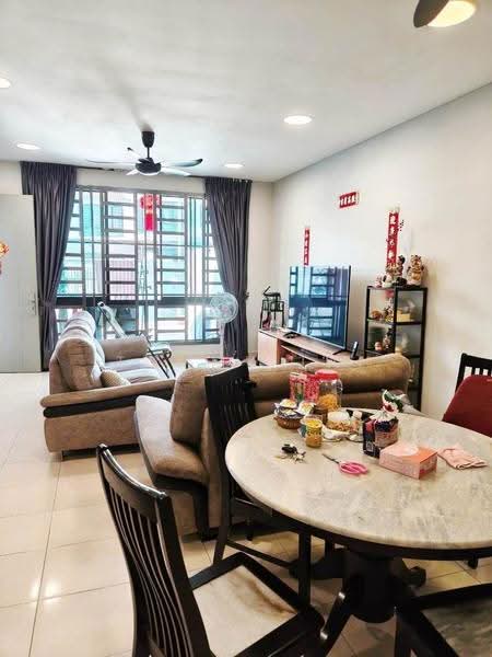 2-storey Terraced House for Sale in Taman Austin Duta (Tebrau) - Tommy Tai - Living Room - PropertyGuru.com.my