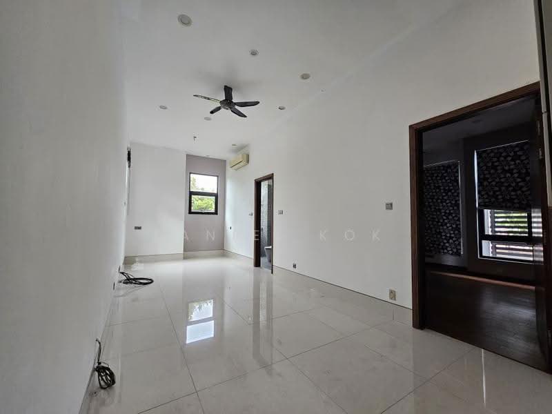 Rumah Banglo untuk Dijual di Bukit Rimau (Shah Alam) - Daniel Kok - Living Room - PropertyGuru.com.my