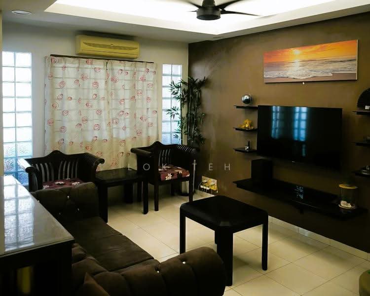 2-storey Terraced House for Sale in Taman Sri Muda (Shah Alam) - Lok Teh - Living Room - PropertyGuru.com.my