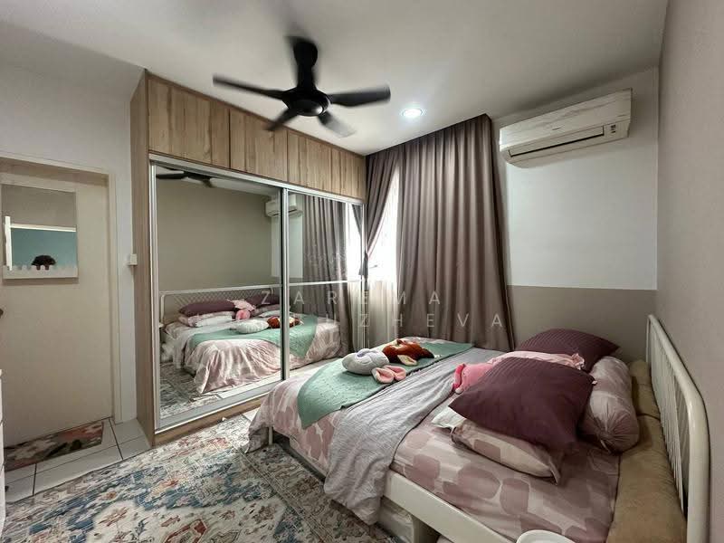Kondominium untuk Dijual di Residensi Platinum Teratai - Zarema Kulbuzheva - Bedroom - PropertyGuru.com.my