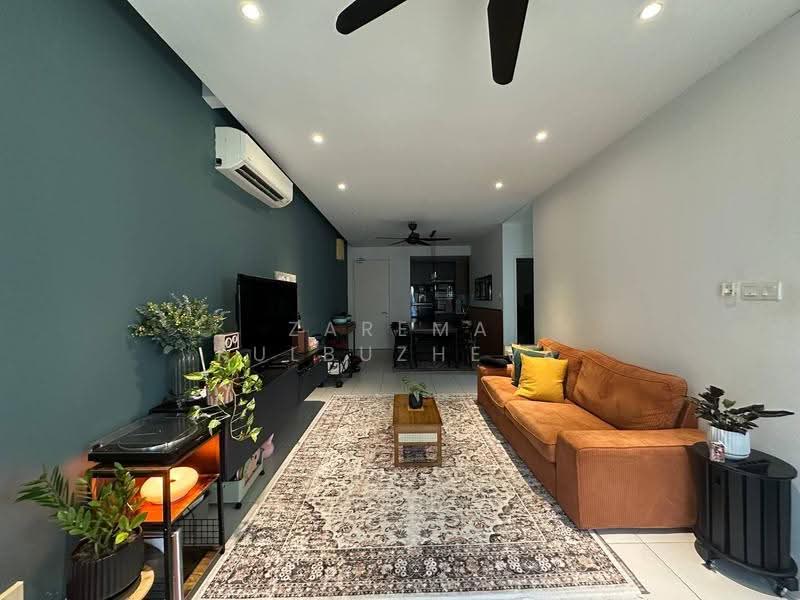 Kondominium untuk Dijual di Residensi Platinum Teratai - Zarema Kulbuzheva - Living Room - PropertyGuru.com.my