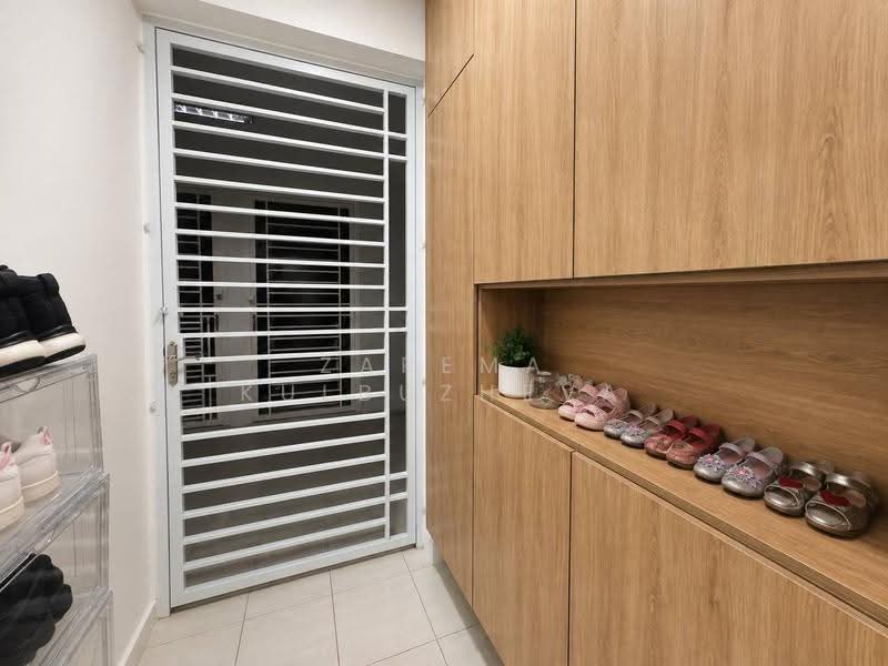 Kondominium untuk Dijual di Residensi Platinum Teratai - Zarema Kulbuzheva - Entrance - PropertyGuru.com.my