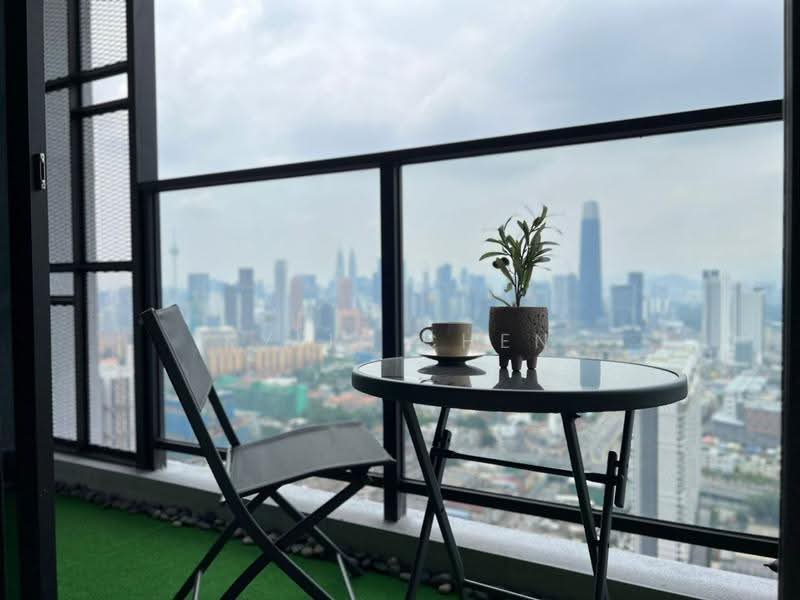 Kediaman Servis untuk Disewa di Trion @ KL - Kylie Chen - Balcony - PropertyGuru.com.my