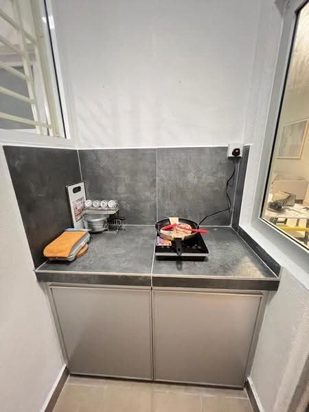 Service Residence for Rent at Saville @ Kajang - AK TAY - Kitchen - PropertyGuru.com.my