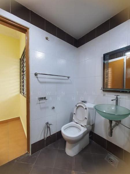 2-storey Terraced House for Sale in Klang (Selangor) - Edwin Tan Tian Hoe - Bathroom - PropertyGuru.com.my