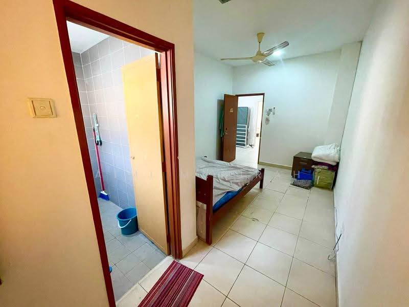 Terraced House for Sale in Taman Jelok Impian (Kajang) - Aimi Mahirah - Bedroom - PropertyGuru.com.my