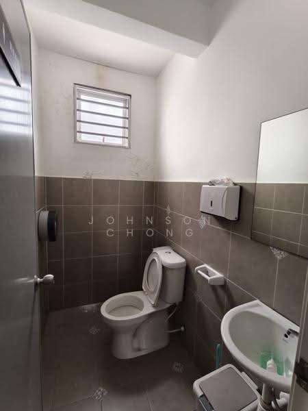 Kedai untuk Disewa di Taman Austin Heights (Tebrau) - Johnson Chong - Bathroom - PropertyGuru.com.my
