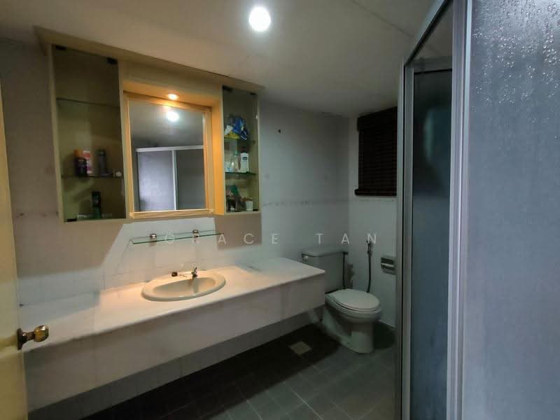 Kondominium untuk Disewa di The Vistana - Grace Tan - Bathroom - PropertyGuru.com.my