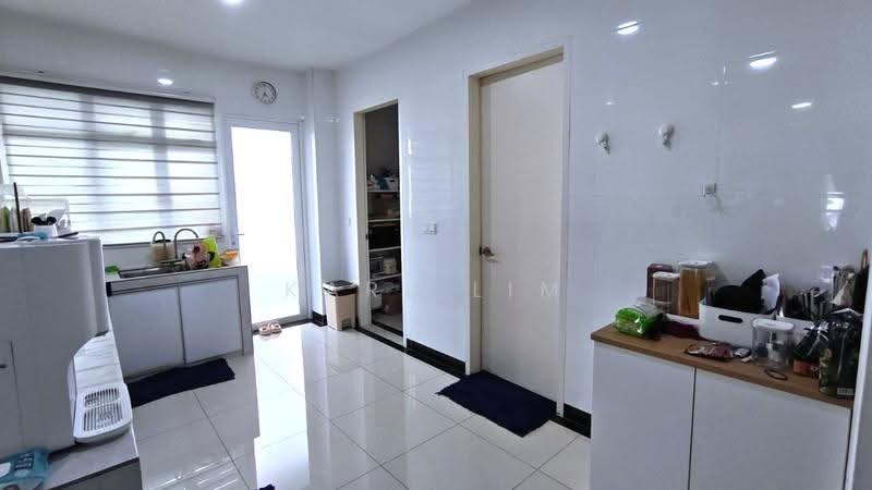 Cluster House for Sale in Setia Tropika (Johor Bahru) - Karl Lim - Kitchen - PropertyGuru.com.my