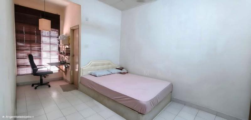 Rumah Berkembar untuk Dijual di Taman Desaria (Nilai) - Izzati Mat - Bedroom - PropertyGuru.com.my