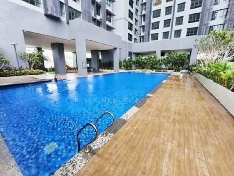 Kediaman Servis untuk Disewa di Meta City - Rich Rao - Pool - PropertyGuru.com.my