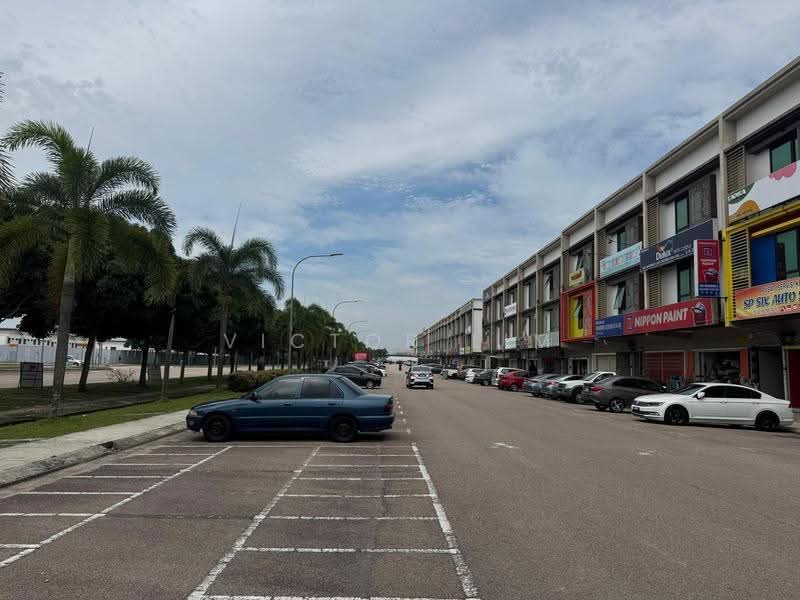 Shop for Sale in Bandar Cemerlang (Ulu Tiram) - Victor Lim - Exterior - PropertyGuru.com.my
