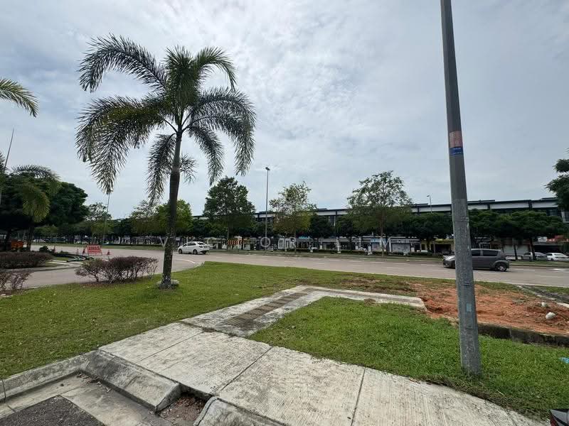 Shop for Sale in Bandar Cemerlang (Ulu Tiram) - Victor Lim - PropertyGuru.com.my