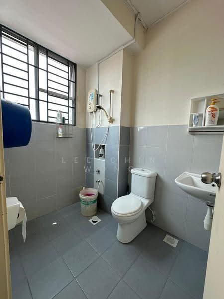 Rumah Teres 2-Tingkat untuk Dijual di Taman Sri Saujana (Kota Tinggi) - Lee Chin Wong - Bathroom - PropertyGuru.com.my