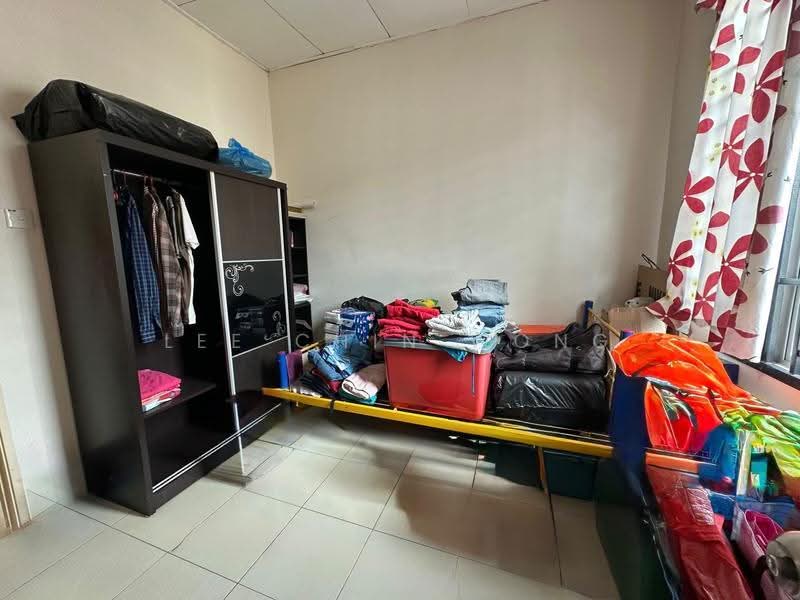 Rumah Teres 2-Tingkat untuk Dijual di Taman Sri Saujana (Kota Tinggi) - Lee Chin Wong - Bedroom - PropertyGuru.com.my