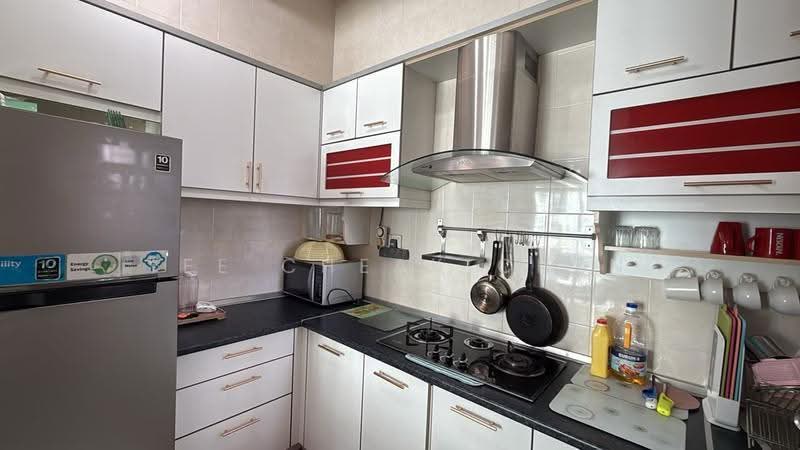 Service Residence for Rent at E-Tiara - Yee Cheak Chen - Kitchen - PropertyGuru.com.my