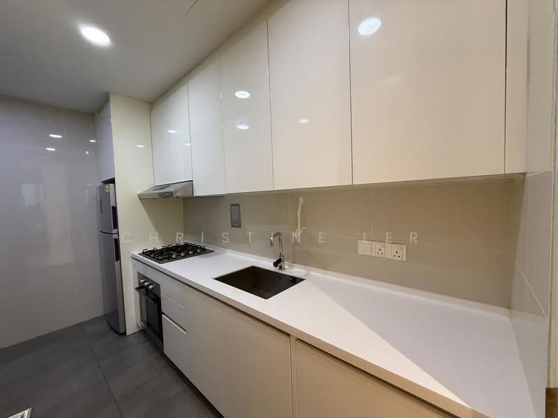 Kediaman Servis untuk Dijual di Setia SKY Residences - Christine Ler - Kitchen - PropertyGuru.com.my