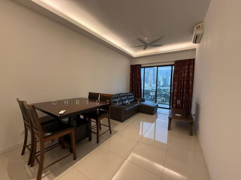 Kediaman Servis untuk Dijual di Setia SKY Residences - Christine Ler - Living Room - PropertyGuru.com.my