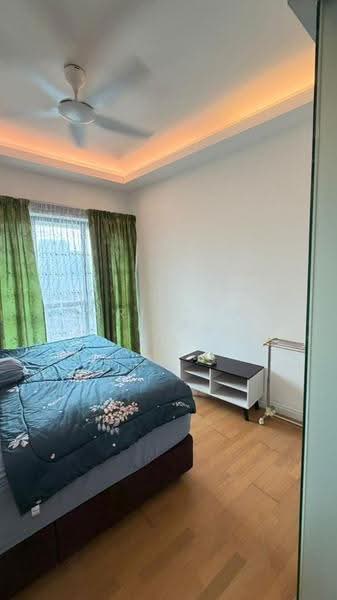 Kediaman Servis untuk Dijual di Setia SKY Residences - Christine Ler - Bedroom - PropertyGuru.com.my