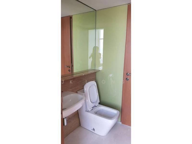 Kediaman Servis untuk Dijual di Sky Suites @ KLCC - JK Leong - Bathroom - PropertyGuru.com.my