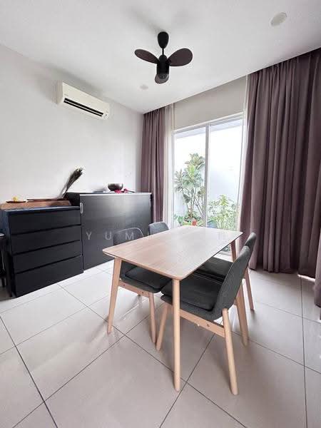 Kondominium untuk Dijual di Green Residence - Yumi Soh - Dining Room - PropertyGuru.com.my