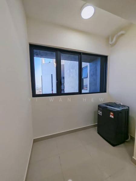 Kediaman Servis untuk Disewa di GEM Residences - Yi Wan Hew - Balcony - PropertyGuru.com.my