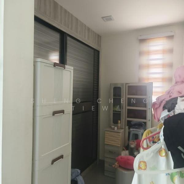 2-storey Terraced House for Sale in Taman Pelangi (Johor Bahru) - Sheng Cheng Tiew - Bedroom - PropertyGuru.com.my