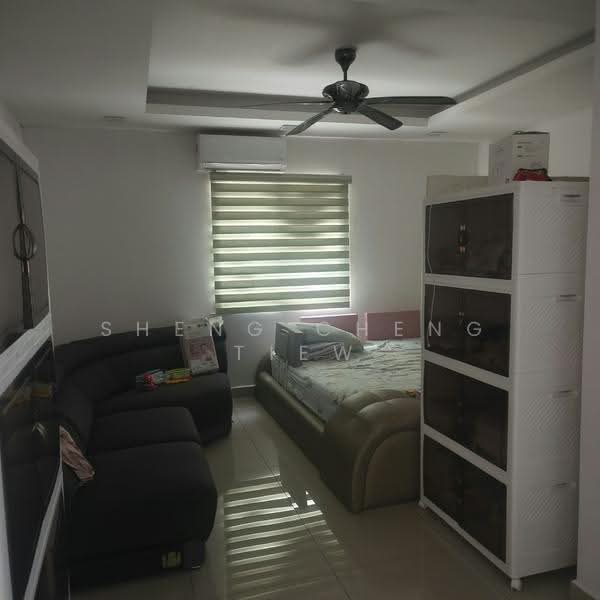 2-storey Terraced House for Sale in Taman Pelangi (Johor Bahru) - Sheng Cheng Tiew - Bedroom - PropertyGuru.com.my