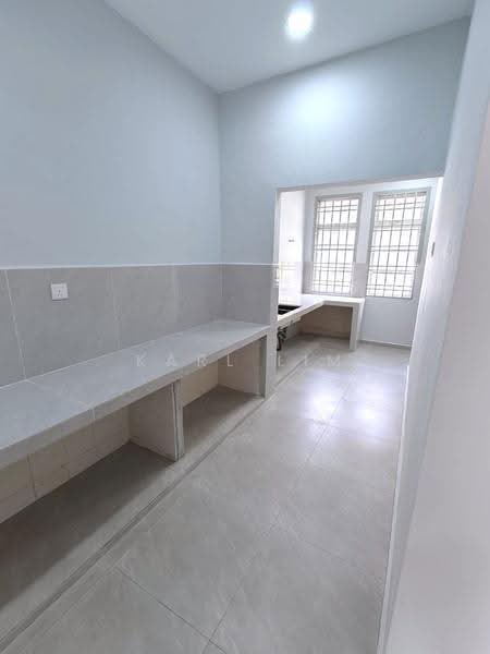 2-storey Terraced House for Sale in Taman Setia Indah (Tebrau) - Karl Lim - Kitchen - PropertyGuru.com.my