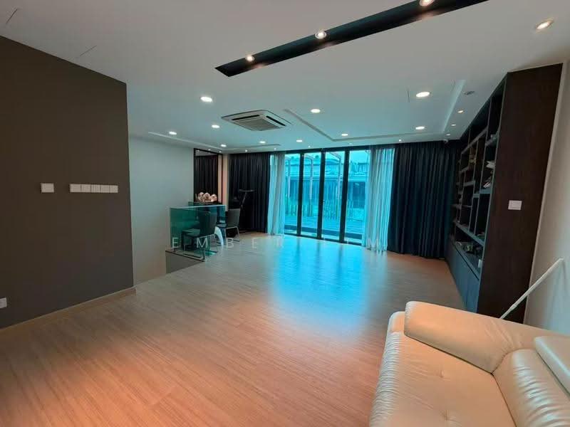 3-storey Terraced House for Sale in Bandar Nusaputra (Puchong) - Ember Lim - Living Room - PropertyGuru.com.my