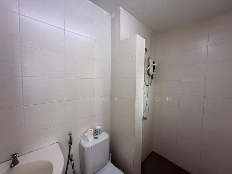 Kediaman Servis untuk Disewa di Platinum Lake PV 21 - Zhi Hong Loh - Bathroom - PropertyGuru.com.my