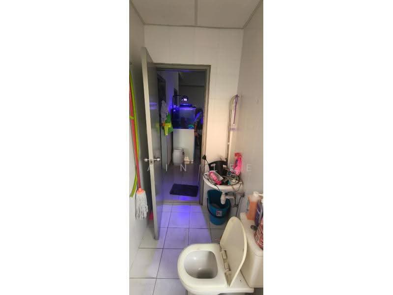 Condominium for Sale at The Wharf Residence - Rain Lee - Bathroom - PropertyGuru.com.my