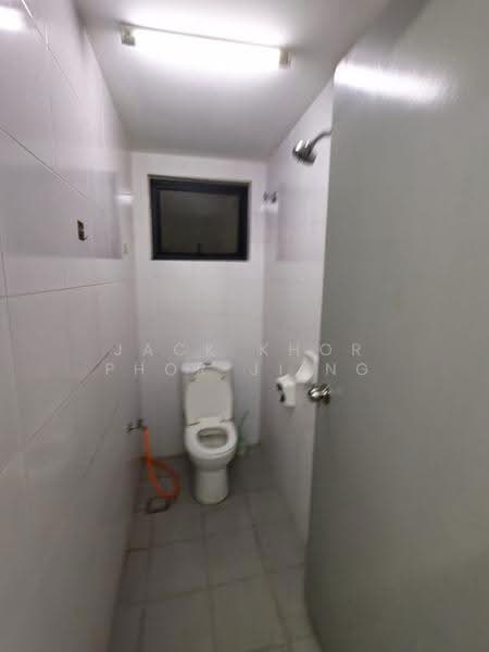 Shop / Office for Rent in Setia Alam (Selangor) - Jack Khor Phor Jiing - Bathroom - PropertyGuru.com.my
