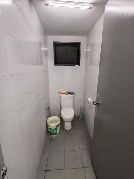 Shop / Office for Rent in Setia Alam (Selangor) - Jack Khor Phor Jiing - Bathroom - PropertyGuru.com.my