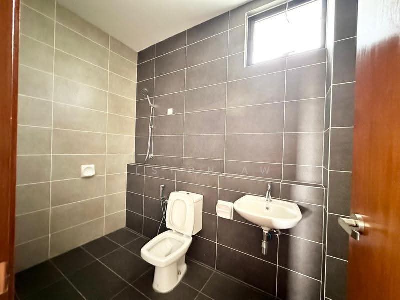 Terraced House for Rent in Gerbang Nusajaya (Iskandar Puteri (Nusajaya)) - Alston Aw - Bathroom - PropertyGuru.com.my