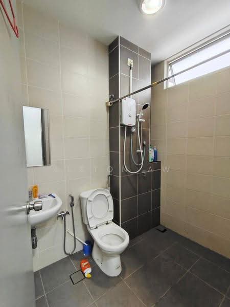 Terraced House for Rent in Gerbang Nusajaya (Iskandar Puteri (Nusajaya)) - Alston Aw - Bathroom - PropertyGuru.com.my