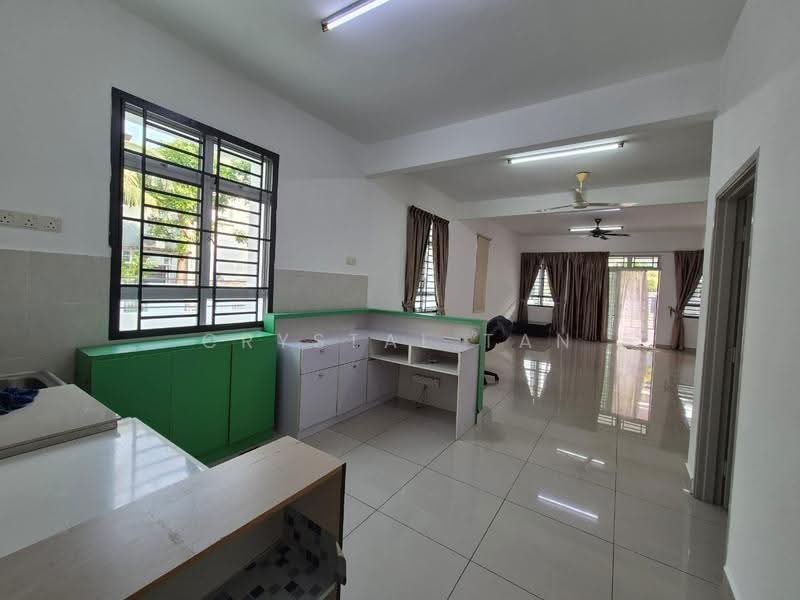 2-storey Terraced House for Rent in Taman Nusa Sentral (Iskandar Puteri (Nusajaya)) - Crystal Tan - Kitchen - PropertyGuru.com.my