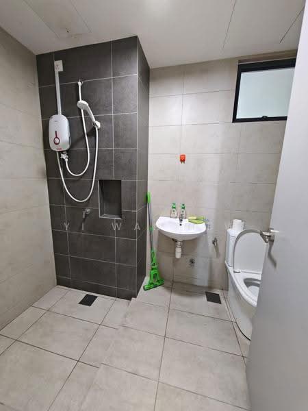 Service Residence for Rent at Luminari - Yi Wan Hew - Bathroom - PropertyGuru.com.my