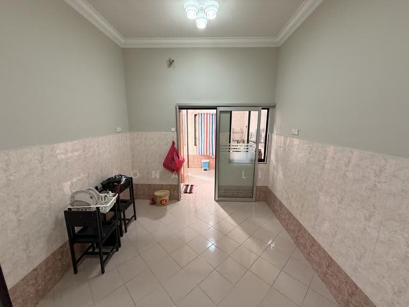 2-storey Terraced House for Rent in Taman Puteri Indah (Batu Pahat) - Ronald Lim - Kitchen - PropertyGuru.com.my