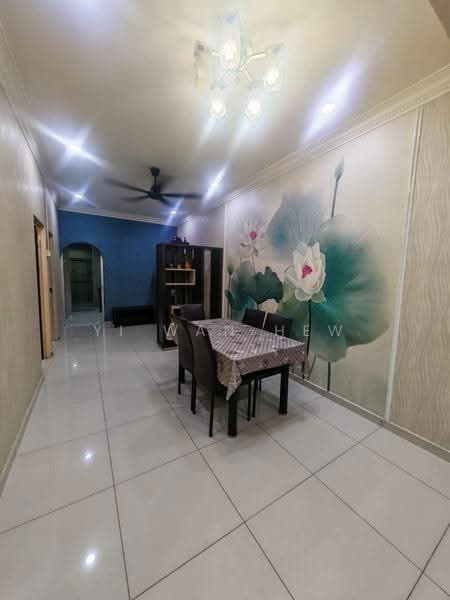 1-storey Terraced House for Sale in Taman Senangan (Butterworth) - Yi Wan Hew - Dining Room - PropertyGuru.com.my