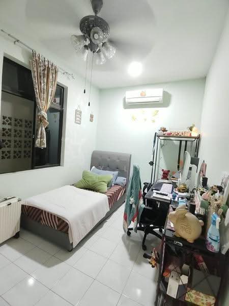 Semi-Detached House for Sale in Taman Rinting (Masai) - May Lim - Bedroom - PropertyGuru.com.my