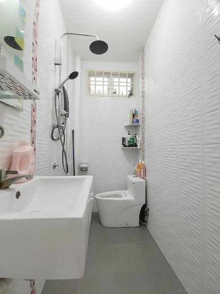 Semi-Detached House for Sale in Taman Rinting (Masai) - May Lim - Bathroom - PropertyGuru.com.my
