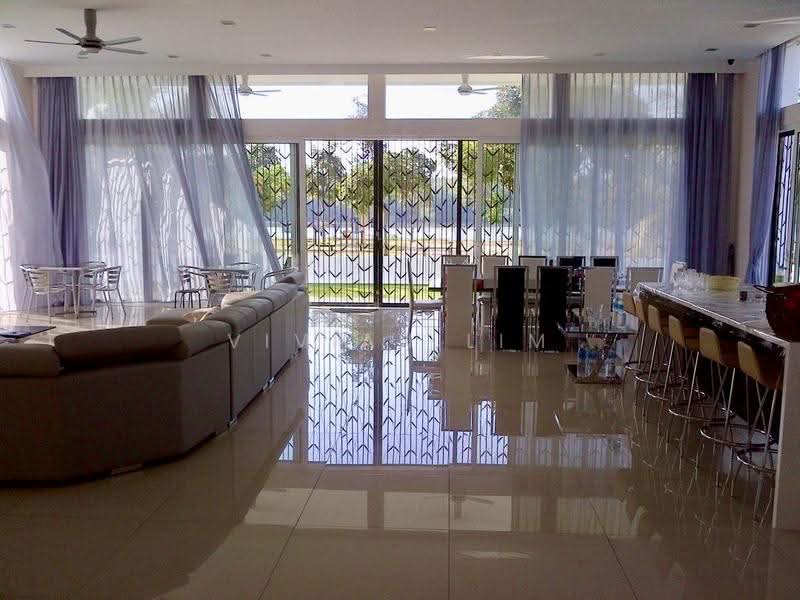 Bungalow House for Sale in Glenmarie Cove (Klang) - Vivian Lim - Living Room - PropertyGuru.com.my