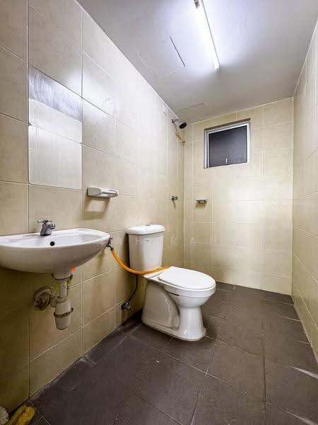 Pangsapuri untuk Dijual di Pangsapuri Selangorku Baiduri Jaya - Aimi Mahirah - Bathroom - PropertyGuru.com.my