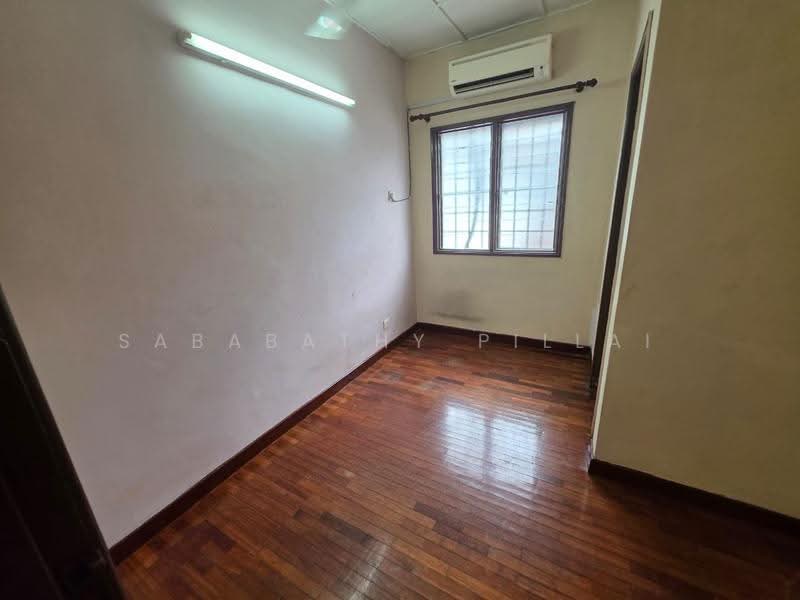 Rumah Teres untuk Dijual di TAMAN PUCHONG UTAMA (Puchong) - Sababathy Pillai - Interior - PropertyGuru.com.my