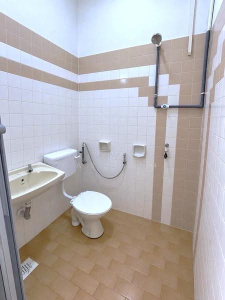 Rumah Teres 1-Tingkat untuk Dijual di Taman Daya (Johor Bahru) - Karl Lim - Bathroom - PropertyGuru.com.my