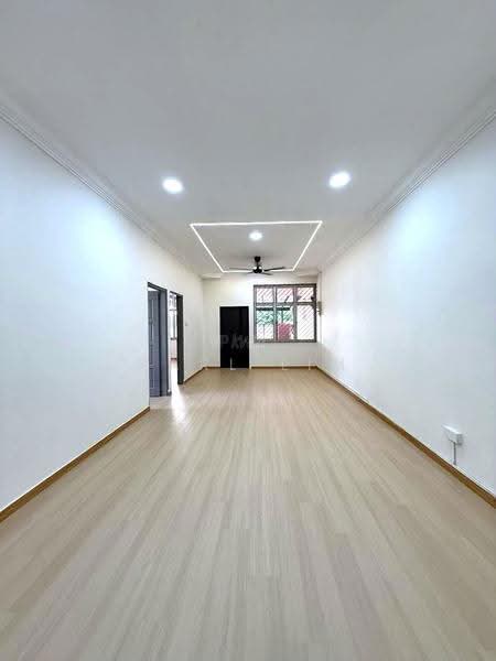 Rumah Teres 1-Tingkat untuk Dijual di Taman Daya (Johor Bahru) - Karl Lim - Living Room - PropertyGuru.com.my