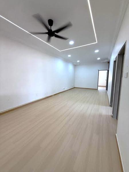 Rumah Teres 1-Tingkat untuk Dijual di Taman Daya (Johor Bahru) - Karl Lim - Living Room - PropertyGuru.com.my